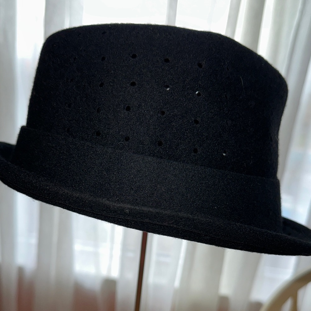 Midnight Velvet Black Party Hat